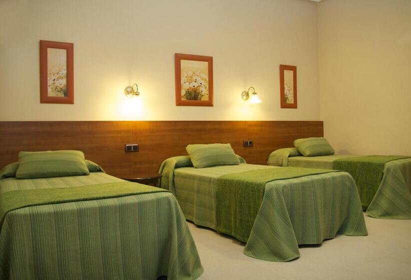 اتاق خانوادگی, Hostal El Catalán