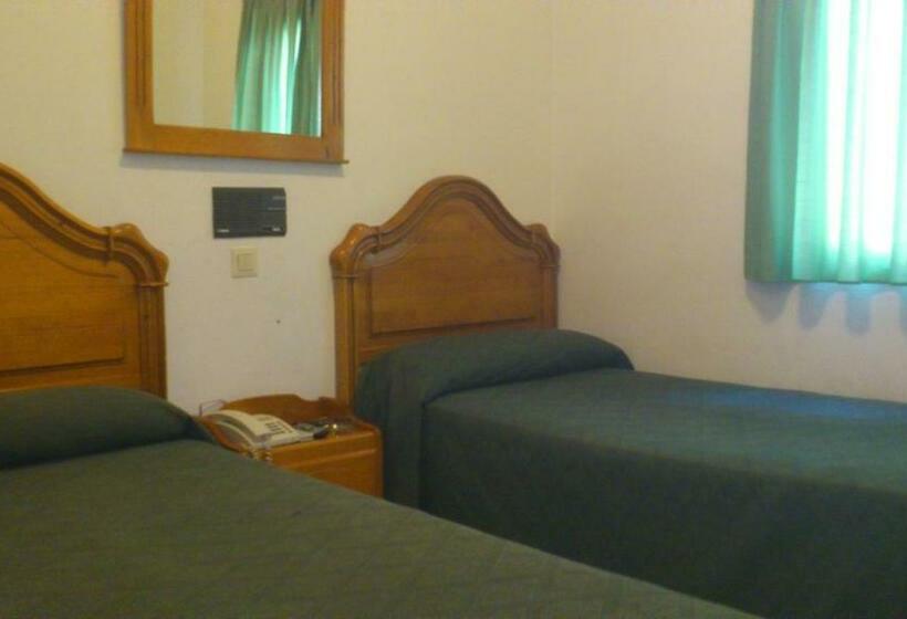 スタンダードルーム, Hostal Juanito