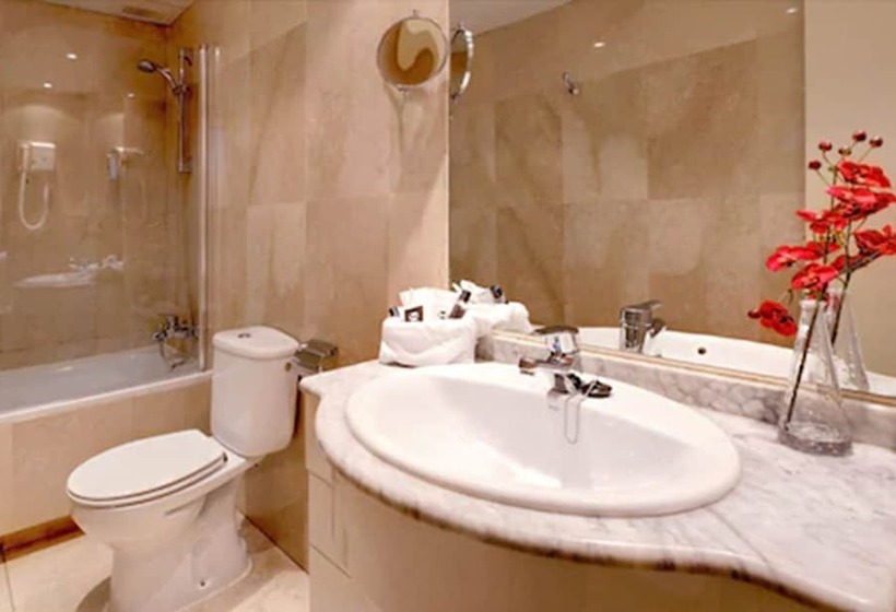 Номер Стандарт, Madrid Torrejon Plaza