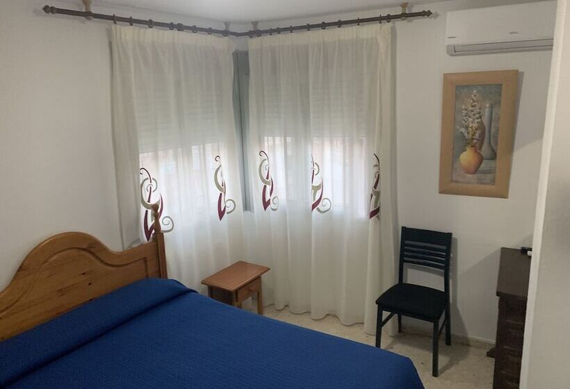 Номер Стандарт, Hostal Mediterráneo