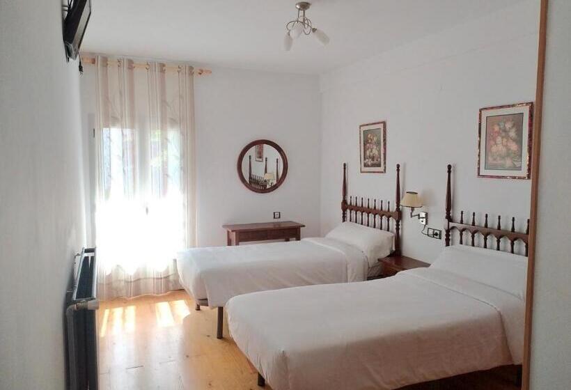 Номер Стандарт, Hostal Pirineos Meliz
