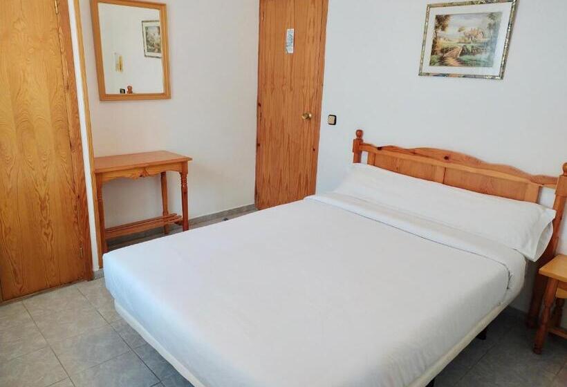 Номер Стандарт, Hostal Pirineos Meliz
