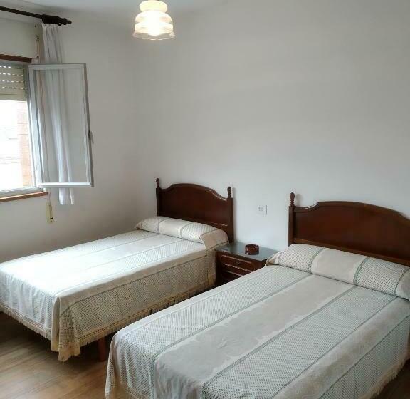 Номер Стандарт, Hostal Residencia Presidente