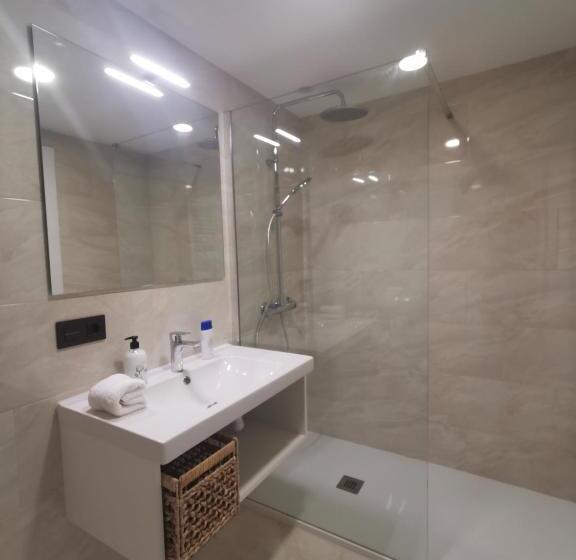 Quarto Triplo Estandar, Seijo