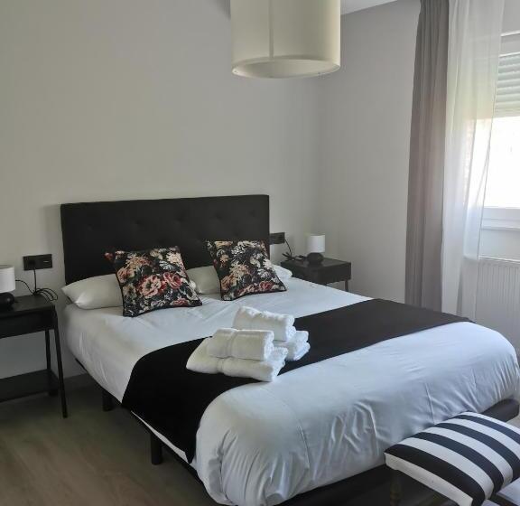 Quarto Estandar Individual, Seijo