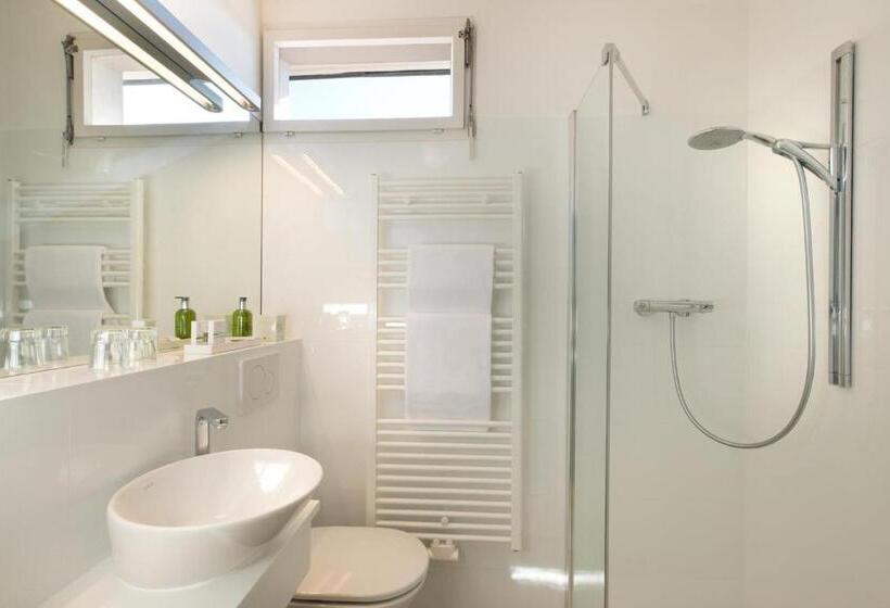 اتاق یک تخته با چشم‌انداز باغ, Dermuth Hotels – Hotel Dermuth Pörtschach