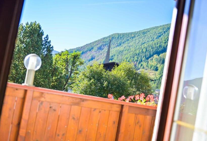 Полулюкс, Ferienhotel Alber