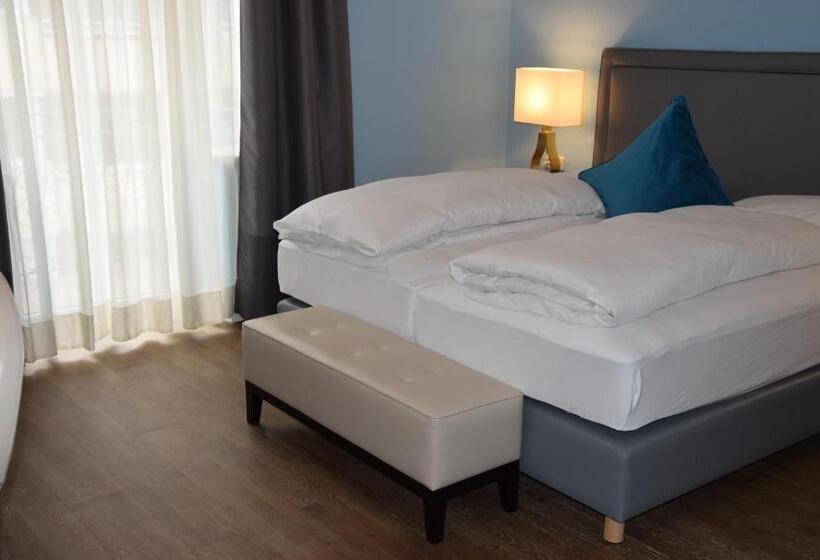 Quarto Triplo Standart, Atel Hotel Lasserhof