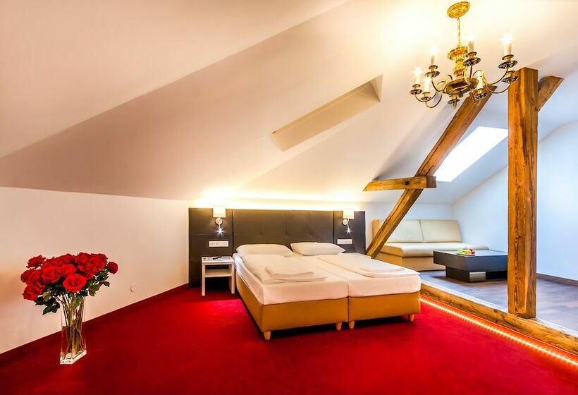 컴포트 트리플 룸, Boutiquehotel Donauwalzer