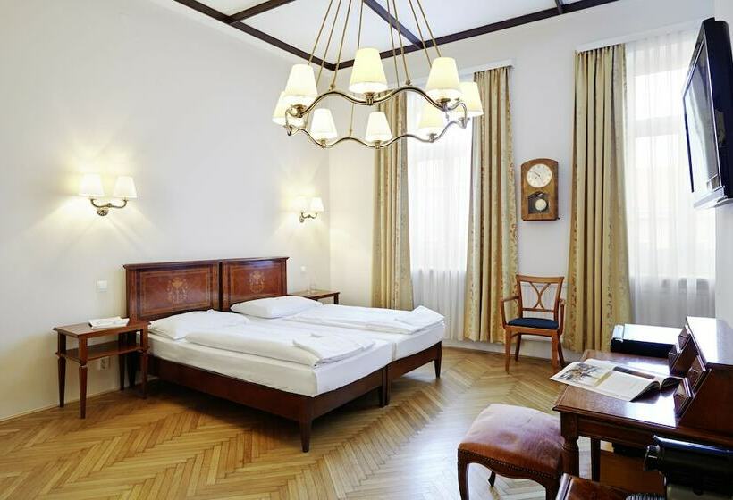 트리플 클래식 룸, Boutiquehotel Donauwalzer