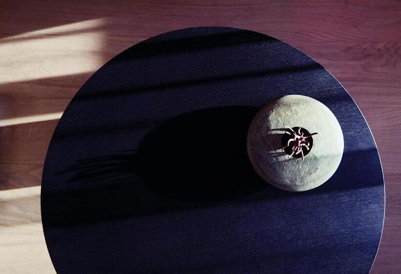 اتاق استاندارد با بالکن, Madlein