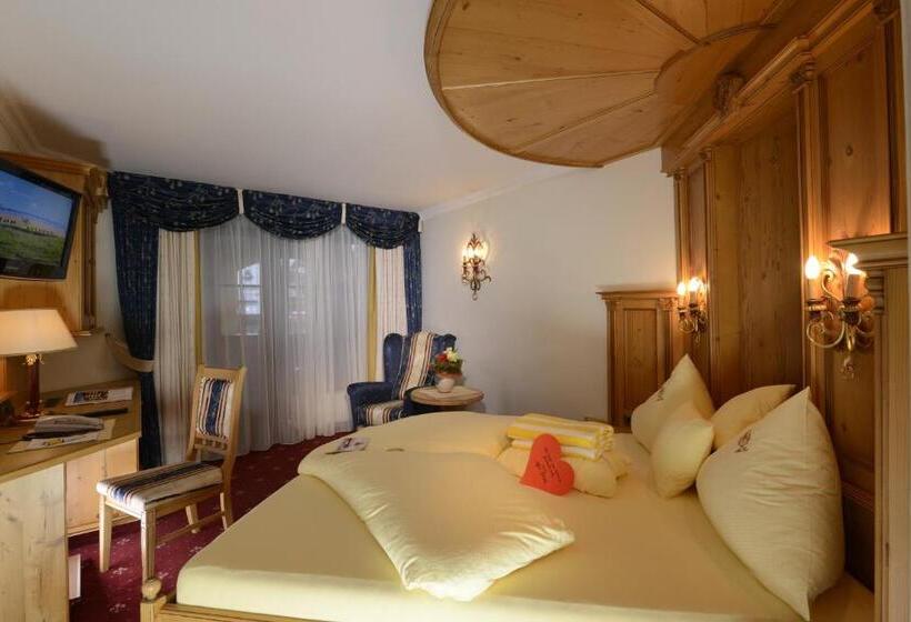 Quarto Estandar, Alte Post