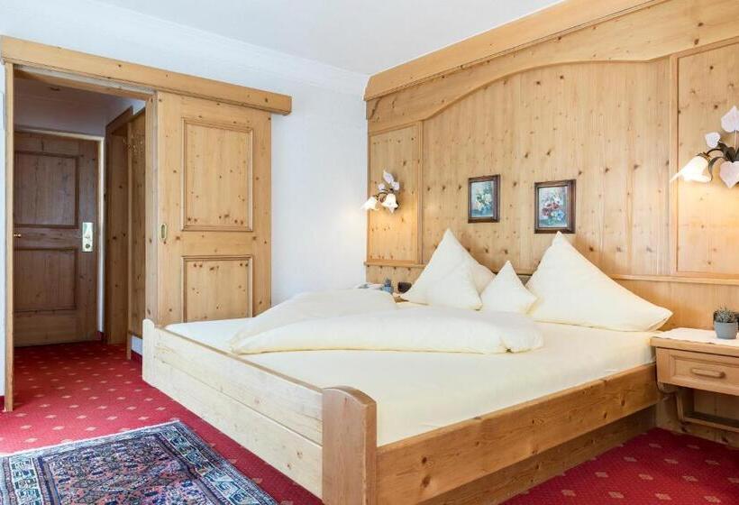 Quarto Estandar, Alte Post