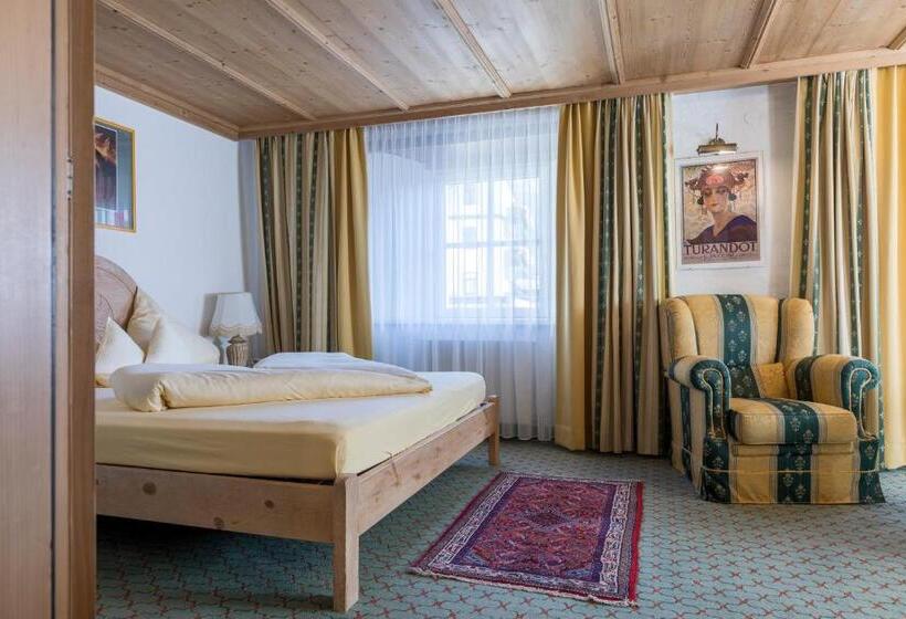 Номер Deluxe, Alte Post