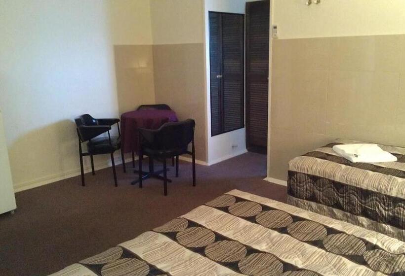 اتاق استاندارد, Avalon Motel