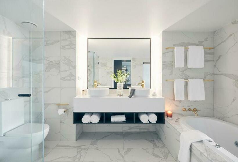 스위트 킹사이즈 침대, Daydream Island Resort