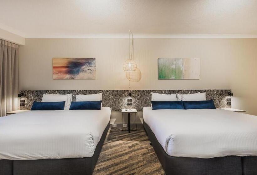 패밀리 스튜디오, Mermaid Waters Hotel By Nightcap Plus