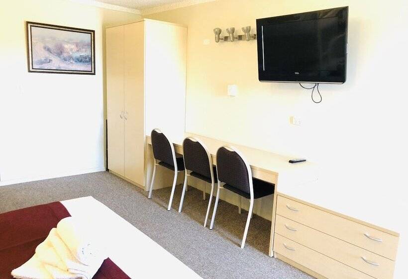 家庭间, Overlander Motor Lodge