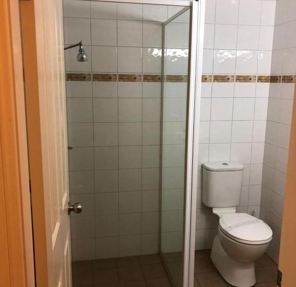 Quarto Estandar, Overlander Motor Lodge