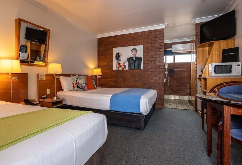 디럭스 룸, Country Pathfinder Motor Inn