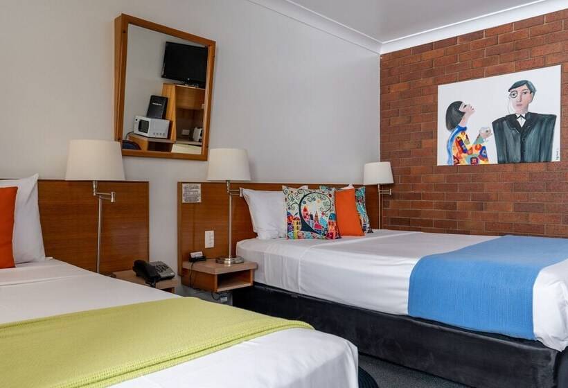 디럭스 룸, Country Pathfinder Motor Inn