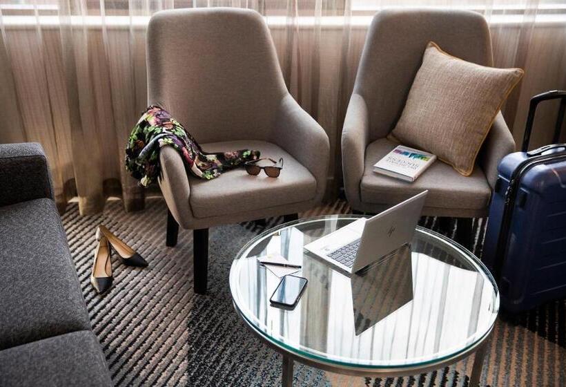 이그제큐티브 스위트 킹침대, Novotel Sydney Parramatta