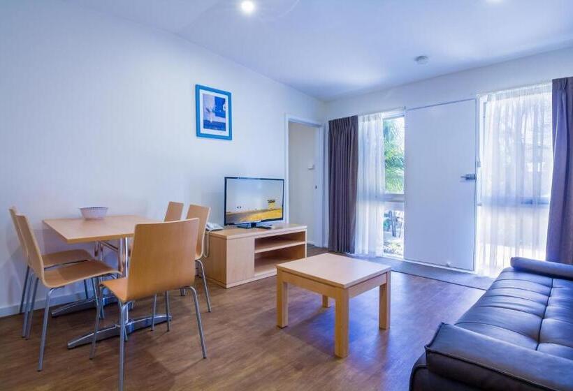 سوئیت 2 خوابه, Seahorse Motel Cowes
