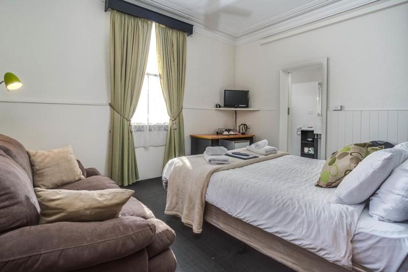 豪华房间, The Mews Motel