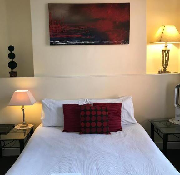 豪华房间, The Mews Motel