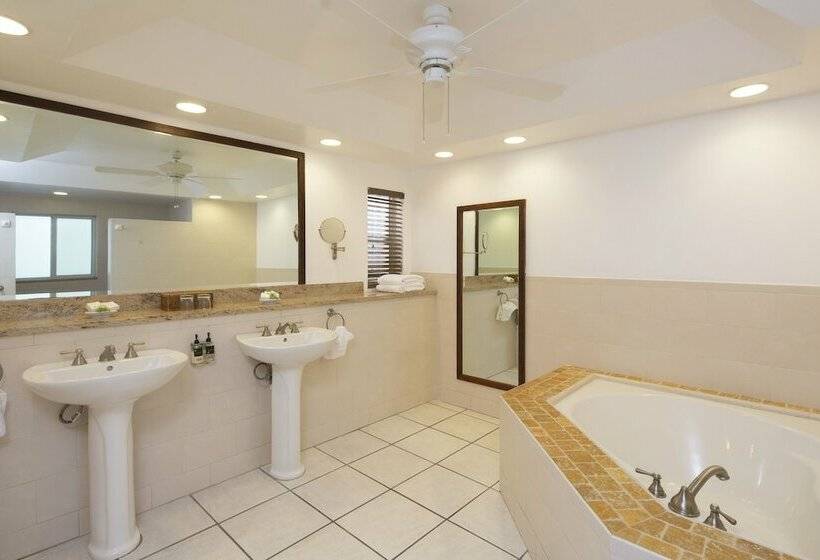 Suite Premium, Galley Bay Resort & Spa