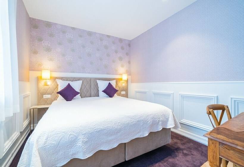 Семейный Номер, Grand Hotel Normandy By Cw Hotel Collection