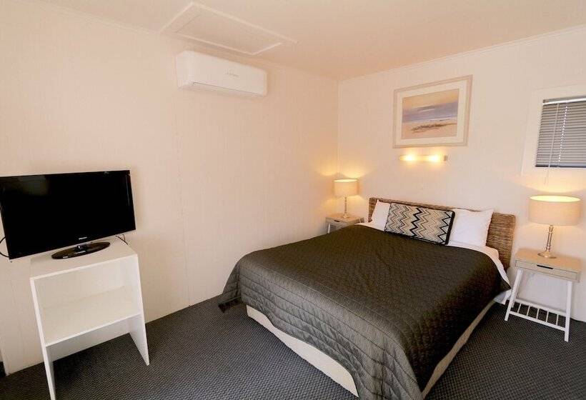 스위트, Harbour View Motel