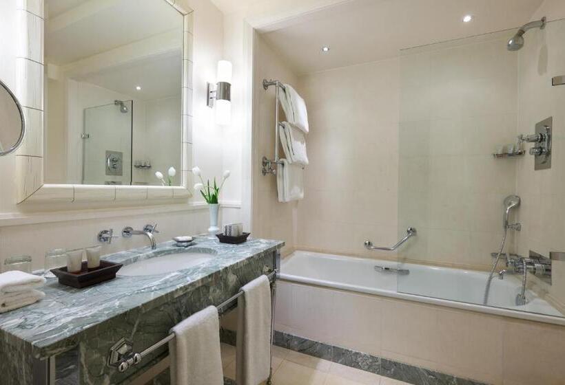 اتاق اجرایی, Rocco Forte Hotel Amigo