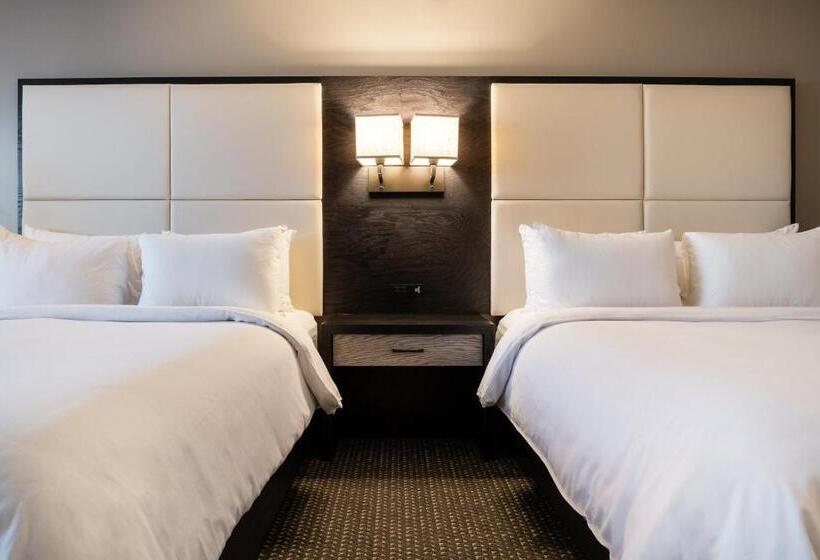 Номер Стандарт, Crowne Plaza Hotel Moncton Downtown, An Ihg