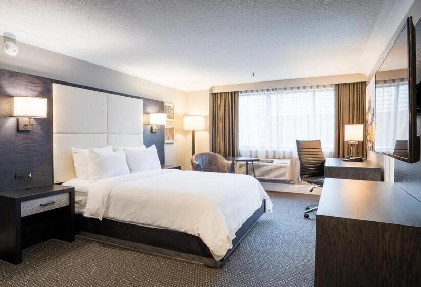اتاق کلاب, Crowne Plaza Hotel Moncton Downtown, An Ihg