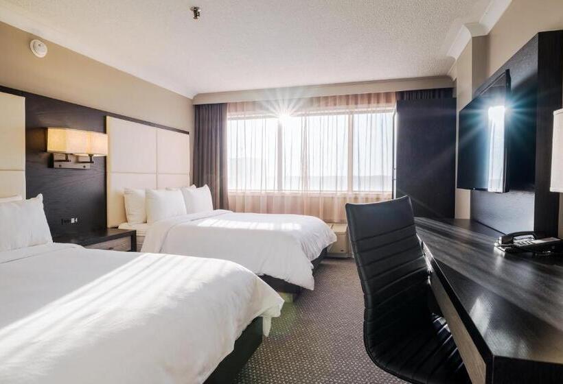 Номер Стандарт, Crowne Plaza Hotel Moncton Downtown, An Ihg