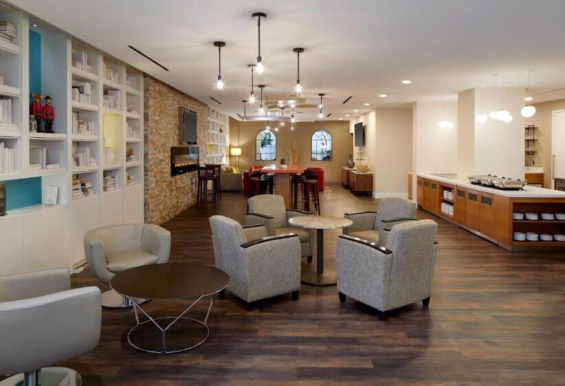 クラブスイート, Delta Hotels By Marriott Ottawa City Centre