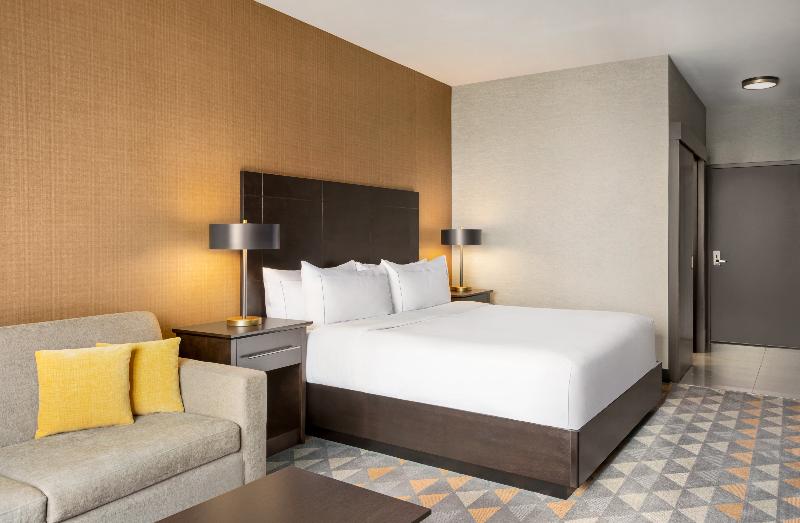 Стандартный Номер Кровать Кинг, Doubletree By Hilton Pointe Claire Montreal Airport West