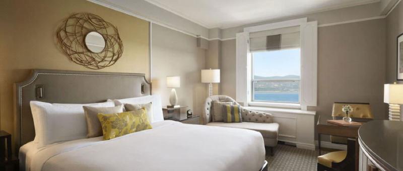 اتاق استاندارد با چشم‌انداز رودخانه, Fairmont Le Chateau Frontenac