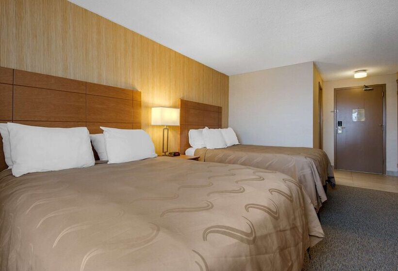 Quarto Estandar 2 Camas Casal, Quality Inn & Conference Centre Downtown