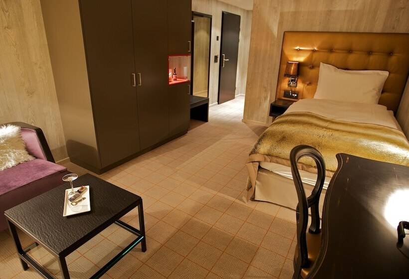 اتاق استاندارد یک نفره, Grischa   Das Hotel Davos