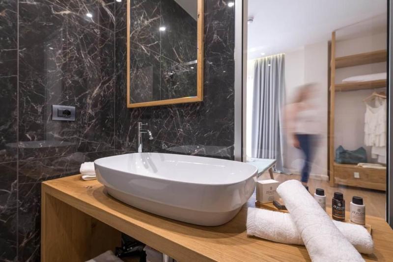 اتاق استاندارد یک نفره, J5 Hotels Helvetie & La Brasserie