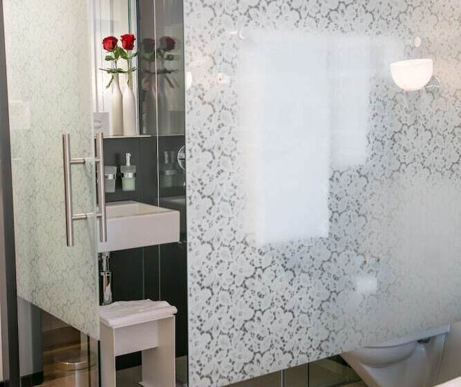 اتاق استاندارد, Metropol