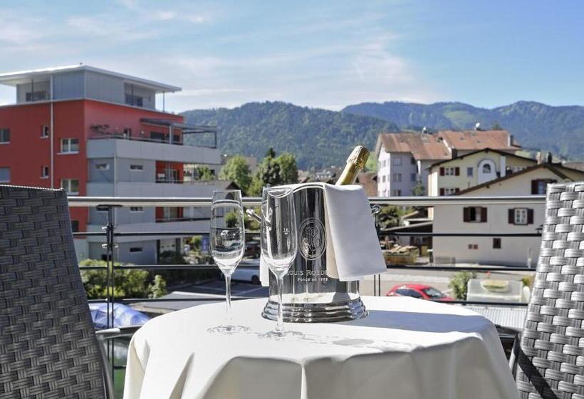 Полулюкс, Seminarhotel Am ägerisee