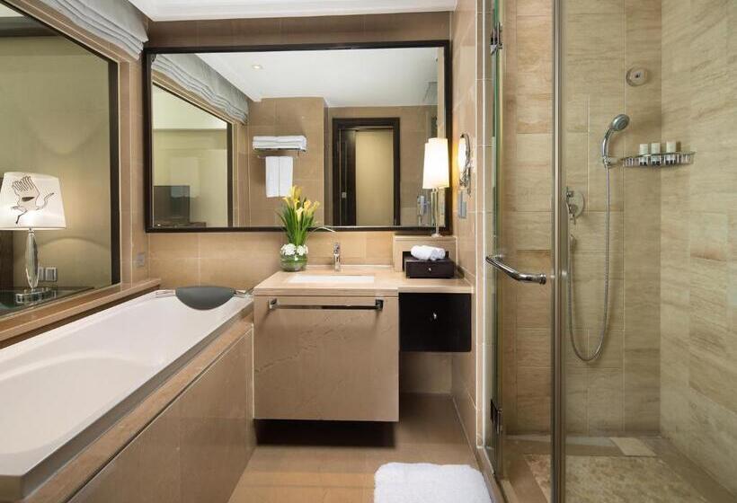 Номер Deluxe Кровать Кинг с Видом, Xiamen C&d Hotel Free Welcome Snacks Oasis Garden