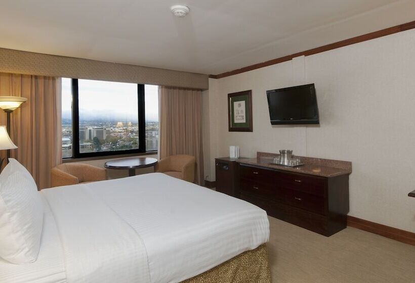 سوییت, Delta Hotels By Marriott San Jose Aurola