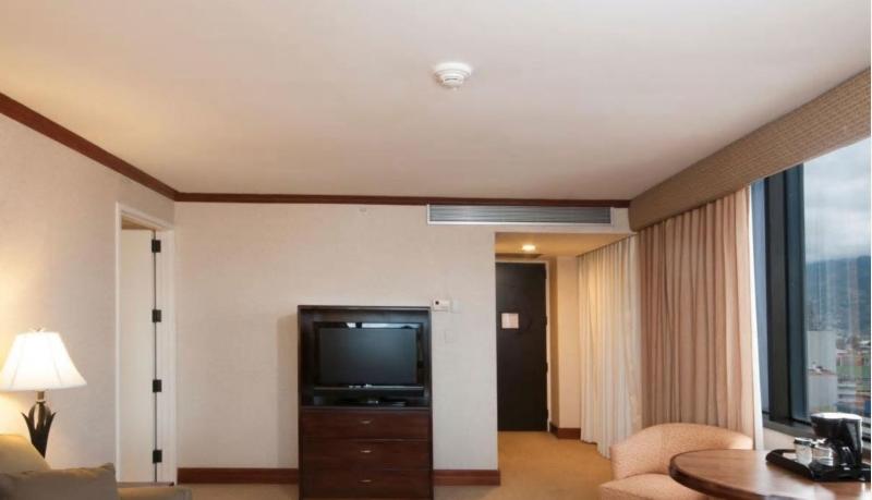 سوئیت اجرایی با تخت کینگ, Delta Hotels By Marriott San Jose Aurola