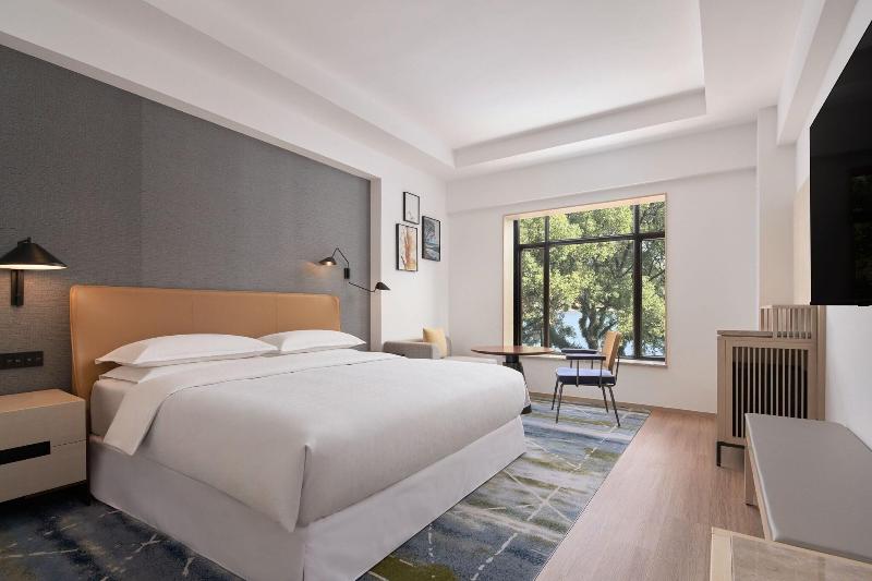 Стандартный Номер Кровать Кинг, Sheraton Guilin
