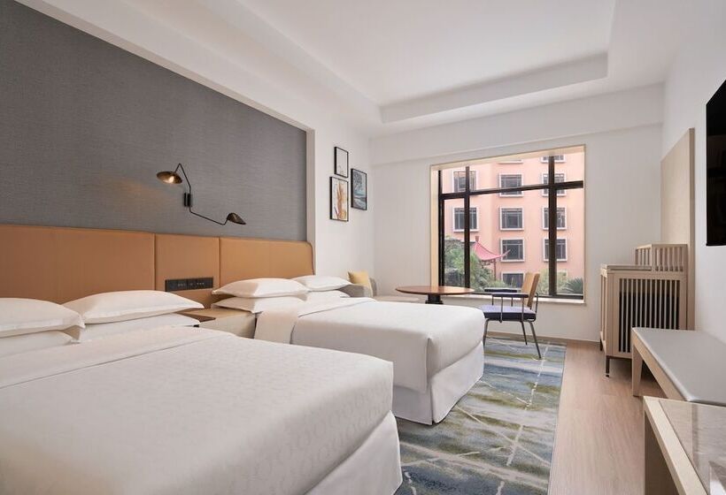 Номер Клуб, Sheraton Guilin