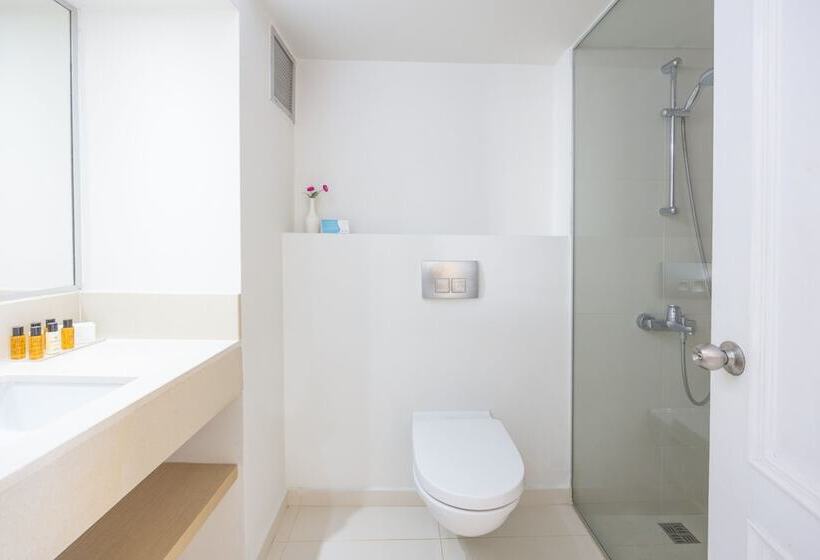 侧面海景标准三人间, Sandy Beach Hotel & Spa   Ex Sentido